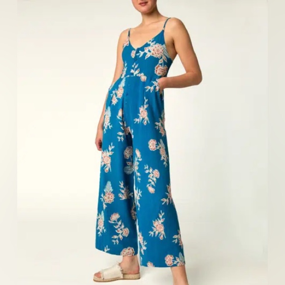 Roxy Women’s Blue Floral Jumpsuit Size Small
